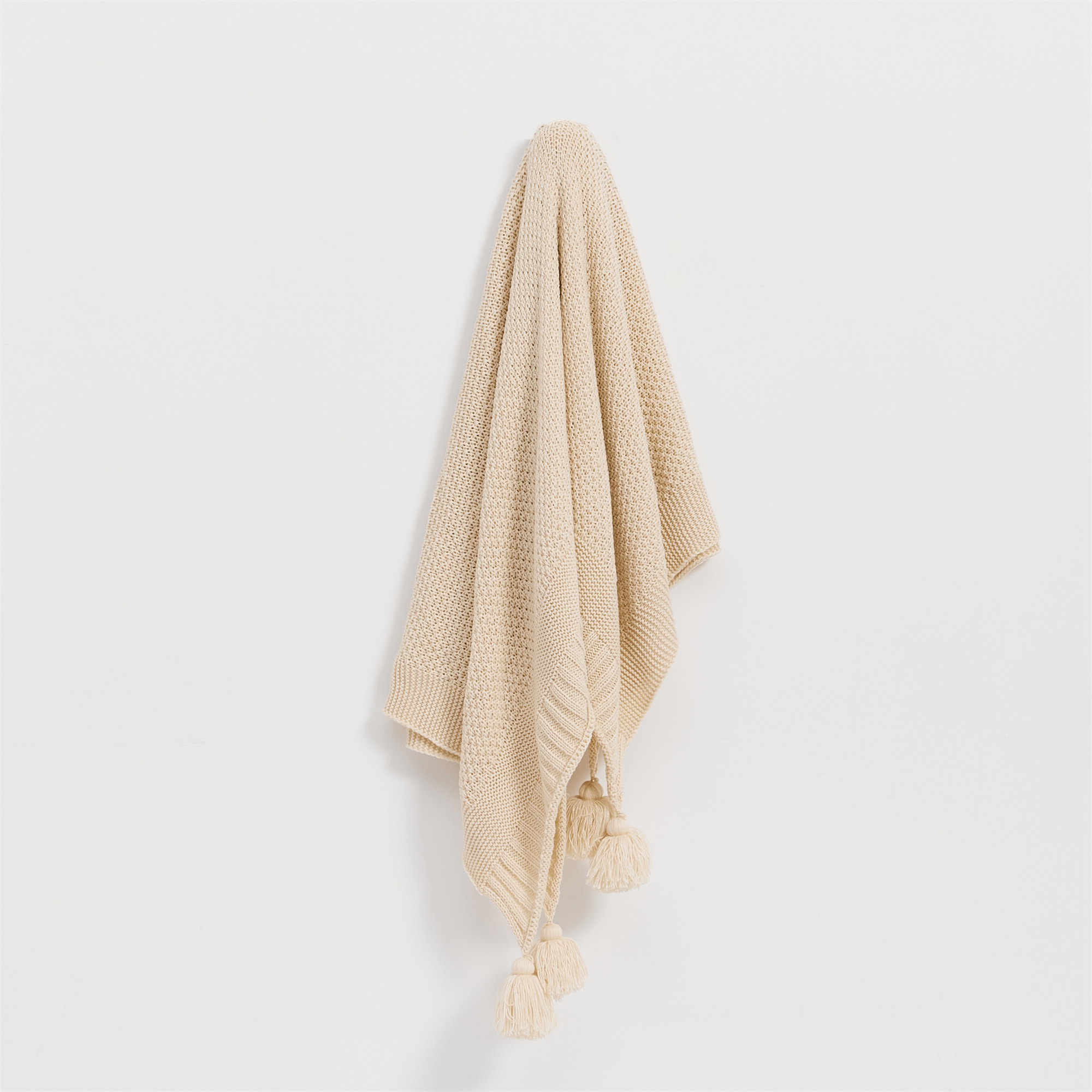 Bella Knitted Jacquard Throw - Cream | GIOIA CASA